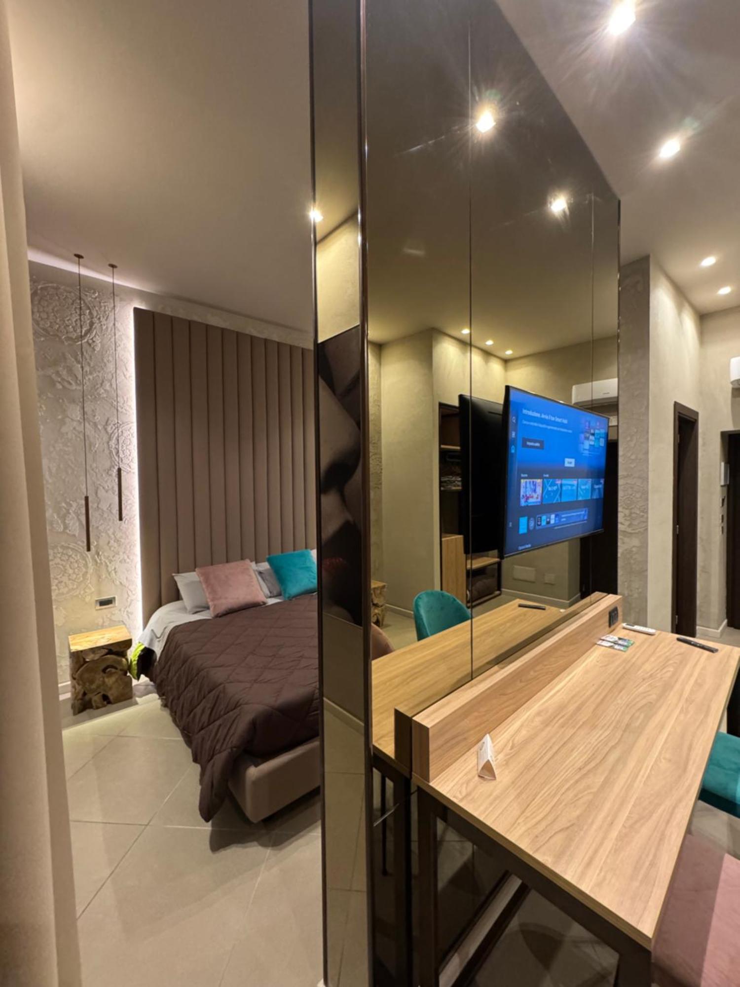 Tropicana Room 卡塞塔 外观 照片