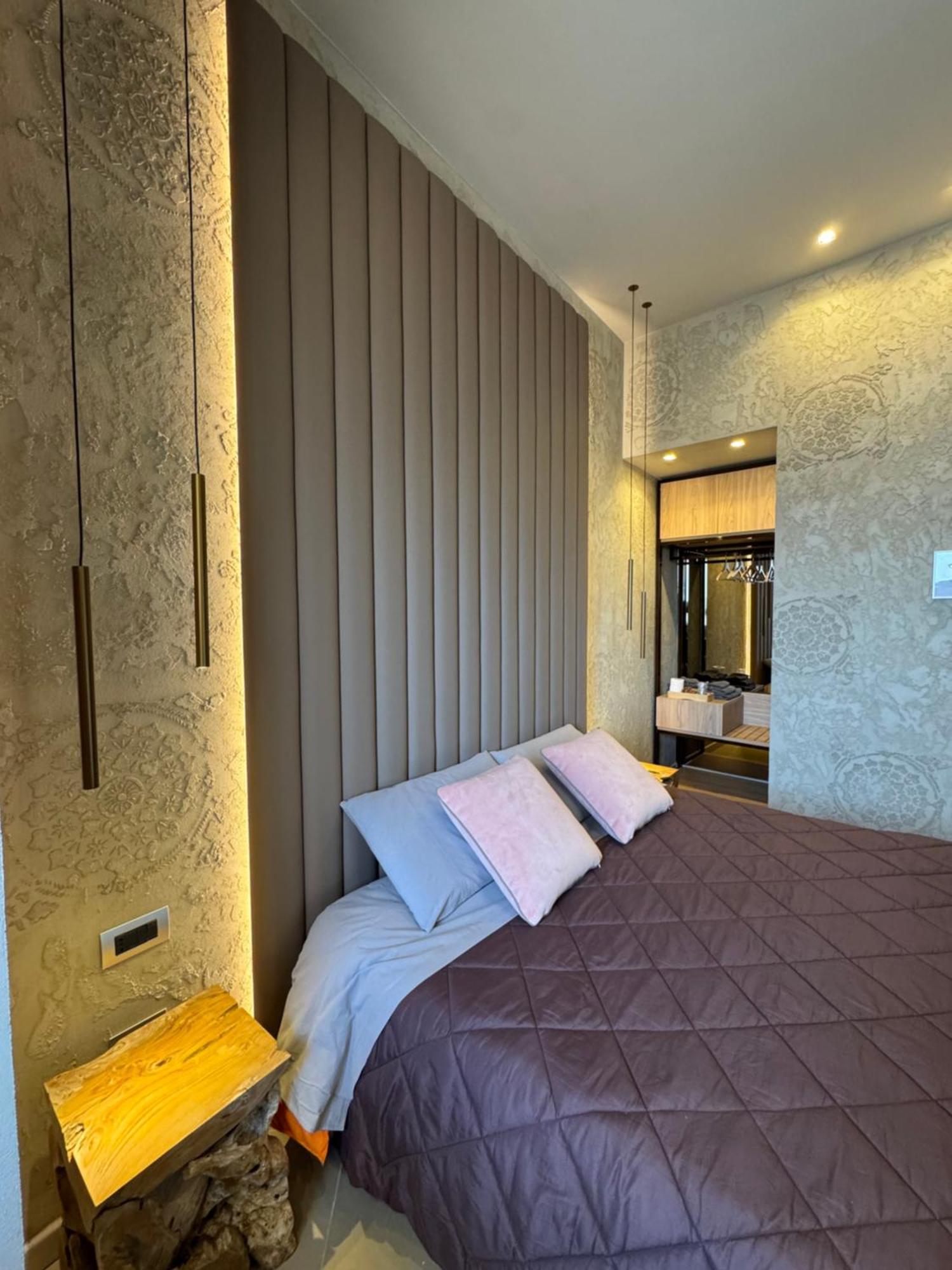 Tropicana Room 卡塞塔 外观 照片