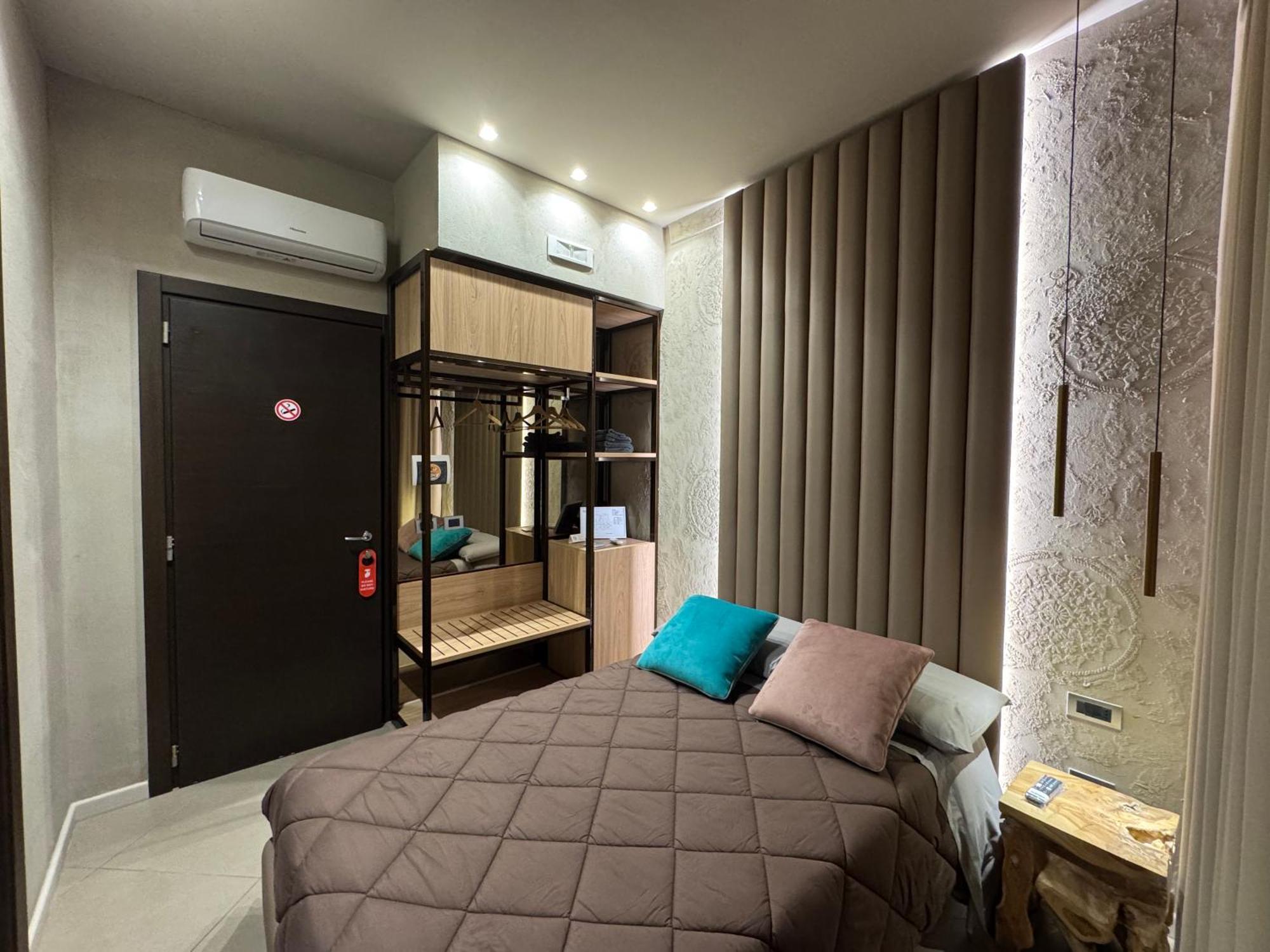 Tropicana Room 卡塞塔 外观 照片