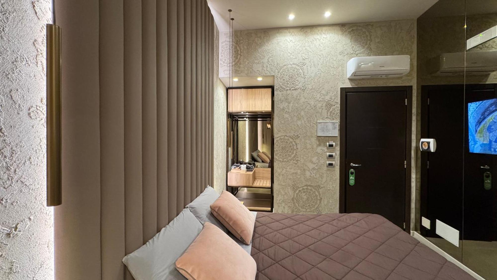 Tropicana Room 卡塞塔 外观 照片