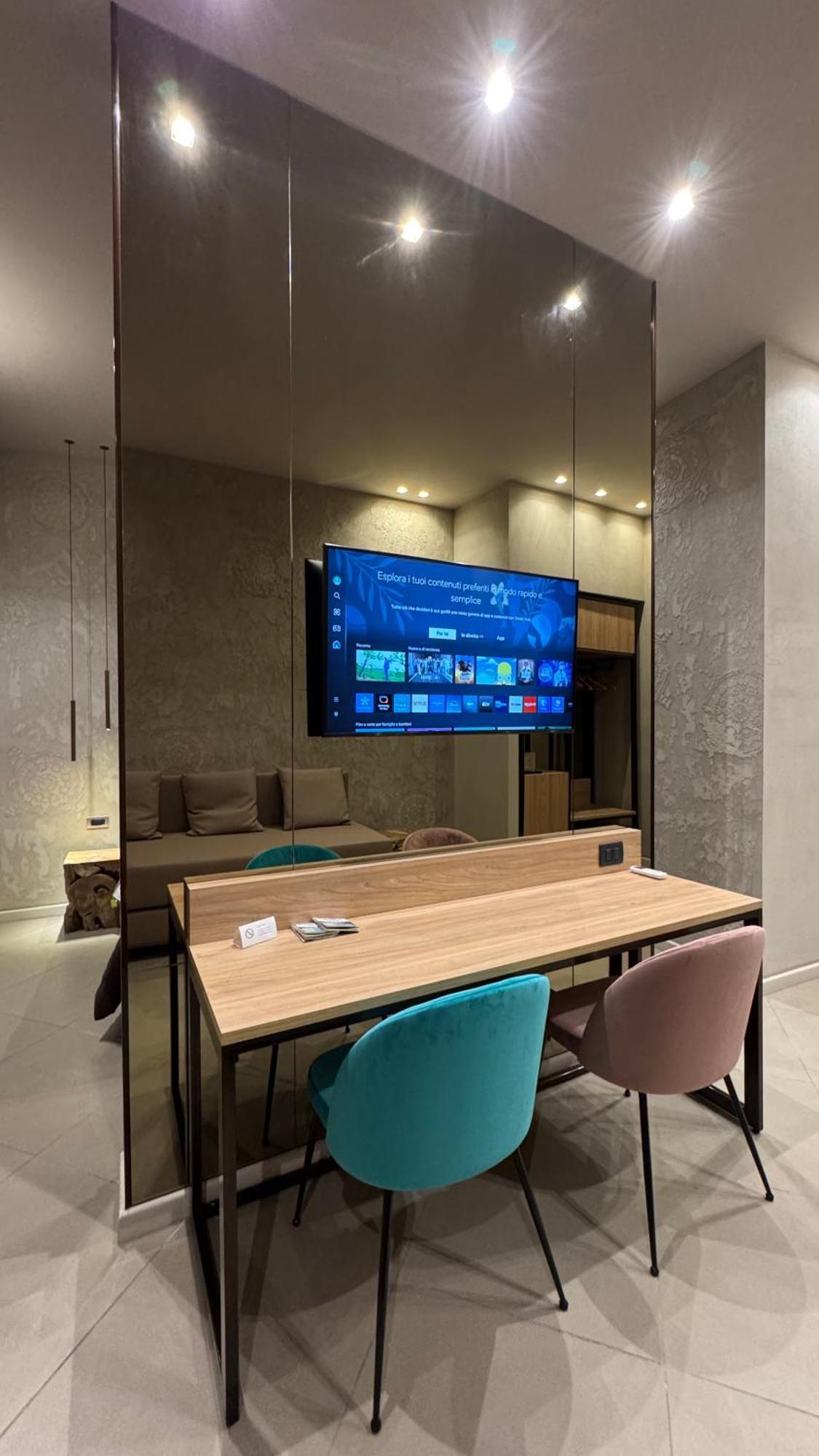 Tropicana Room 卡塞塔 外观 照片