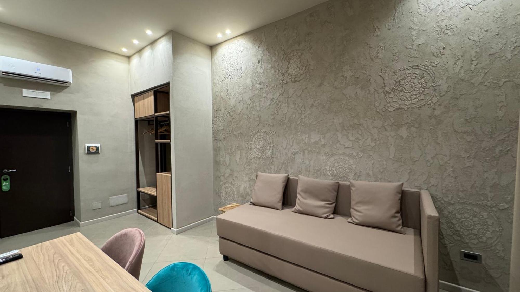 Tropicana Room 卡塞塔 外观 照片