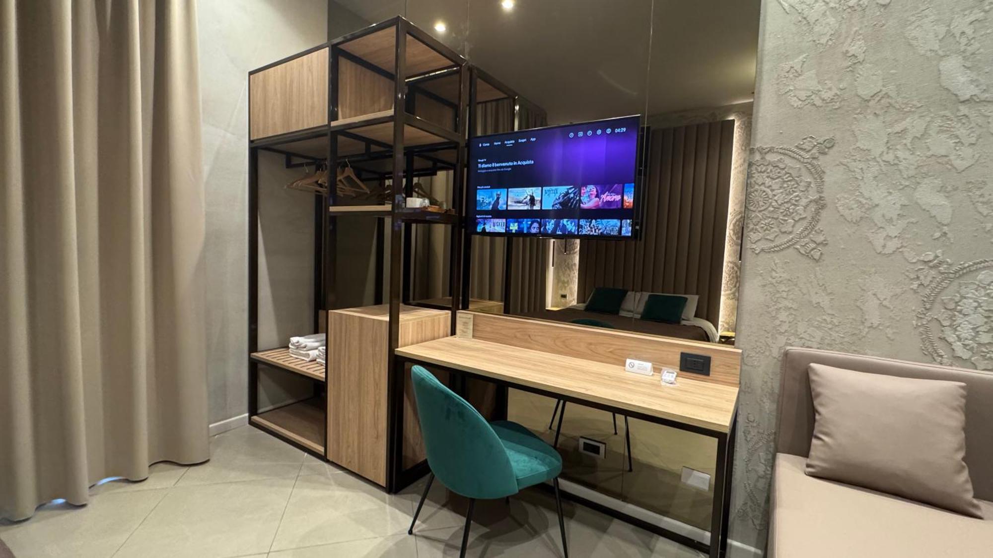 Tropicana Room 卡塞塔 外观 照片