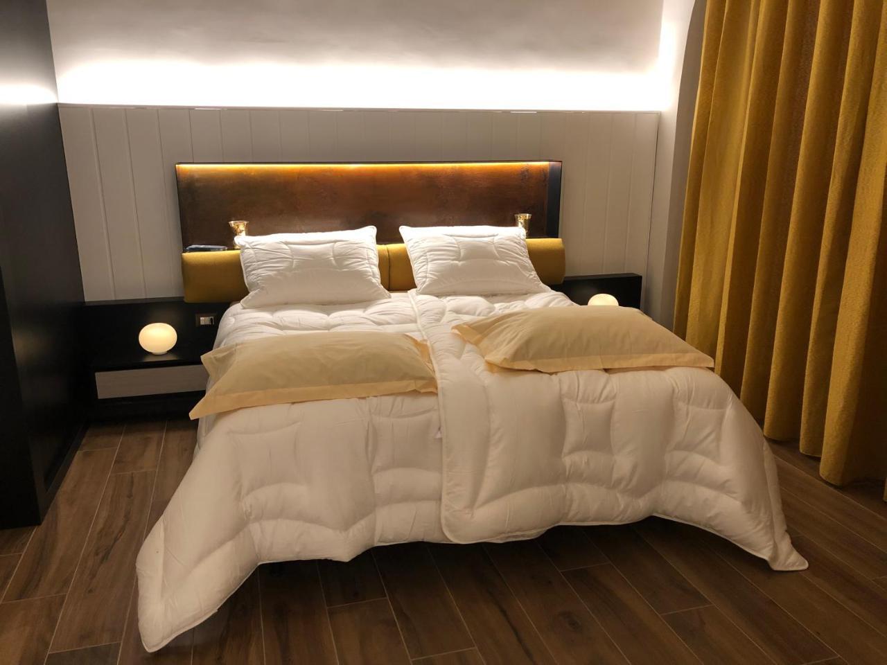 Tropicana Room 卡塞塔 外观 照片