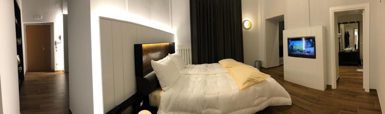 Tropicana Room 卡塞塔 外观 照片
